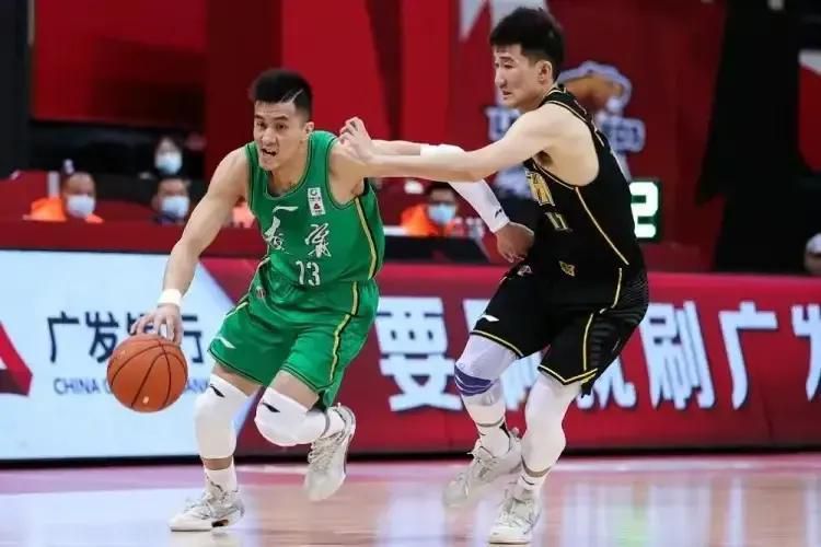 岳父客户的秘书